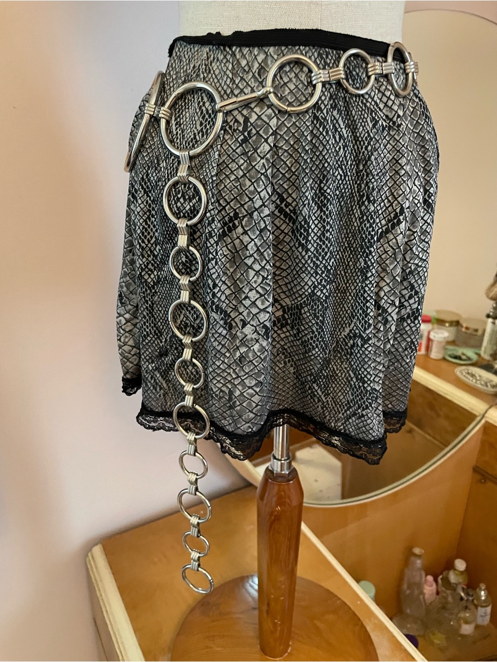 Vintage Silver Linked Circle Waist Chain Belt - Picture 3 of 4